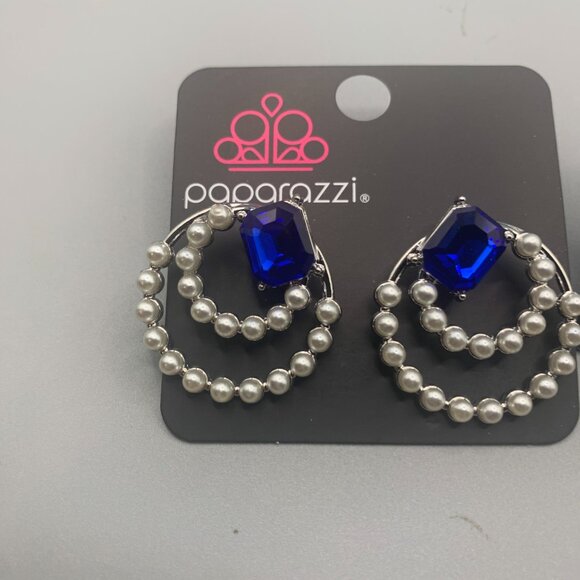 2ct Paparazzi Fashion Stud Earrings NEW WITH TAG - Picture 2 of 3
